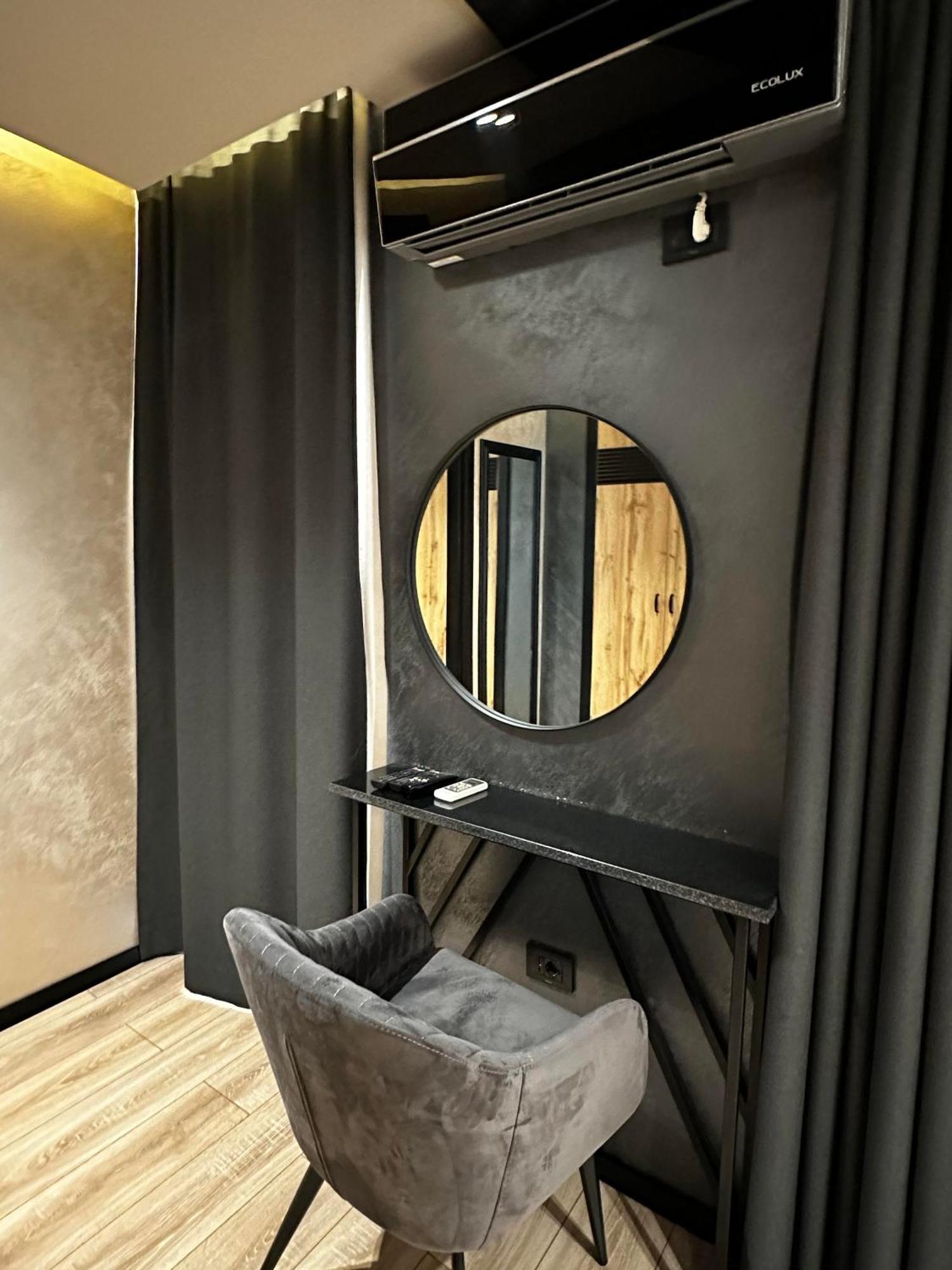 Zet Apartments - Bedroom & Bathroom Pristina Exterior photo