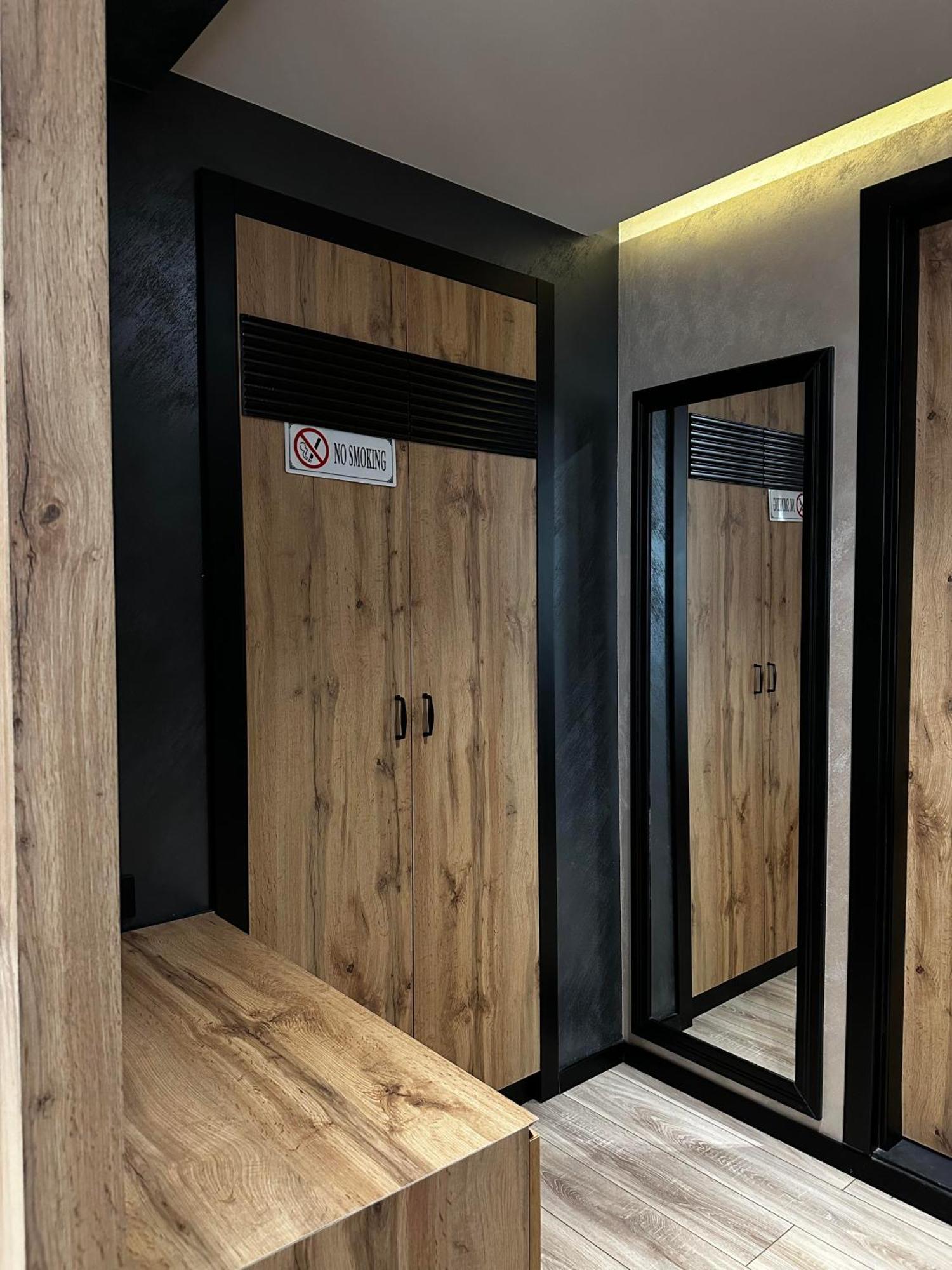 Zet Apartments - Bedroom & Bathroom Pristina Exterior photo