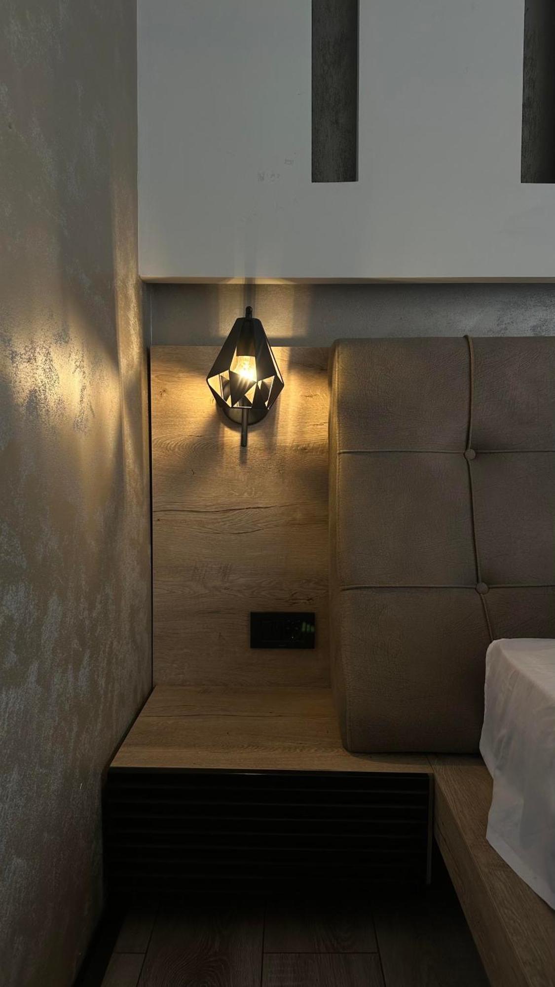 Zet Apartments - Bedroom & Bathroom Pristina Exterior photo
