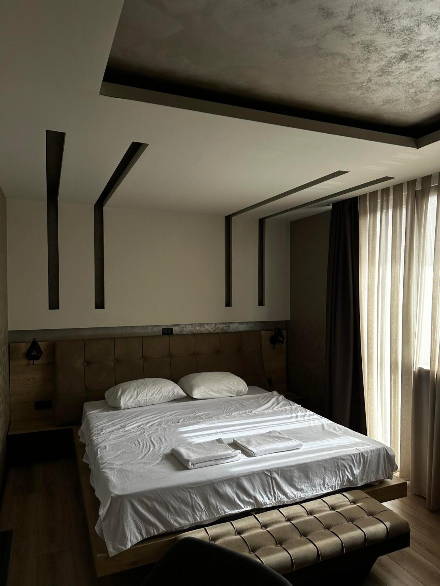 Zet Apartments - Bedroom & Bathroom Pristina Exterior photo